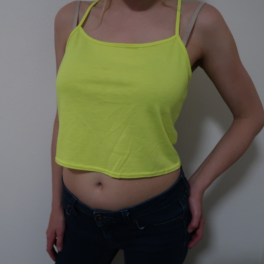 YELLOW TOPSHOP TANKKKK💛📒☀️🌼🐥🌜🥂